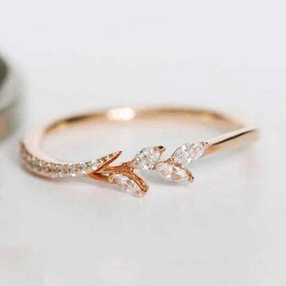 Huitan Women Fashion White Cubic Zircon Cute Leaf Wedding Engagement Ring Temperament Sweet Female Accessories Statement Jewelry