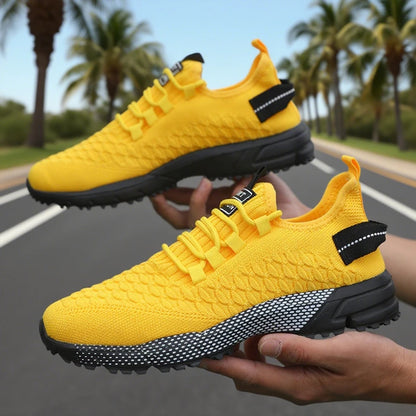 New Lightweight Running Shoes for Men Breathable Designer Mesh Casual Sneakers Summer Lace-Up Male Outdoor Sports Tennis Shoes