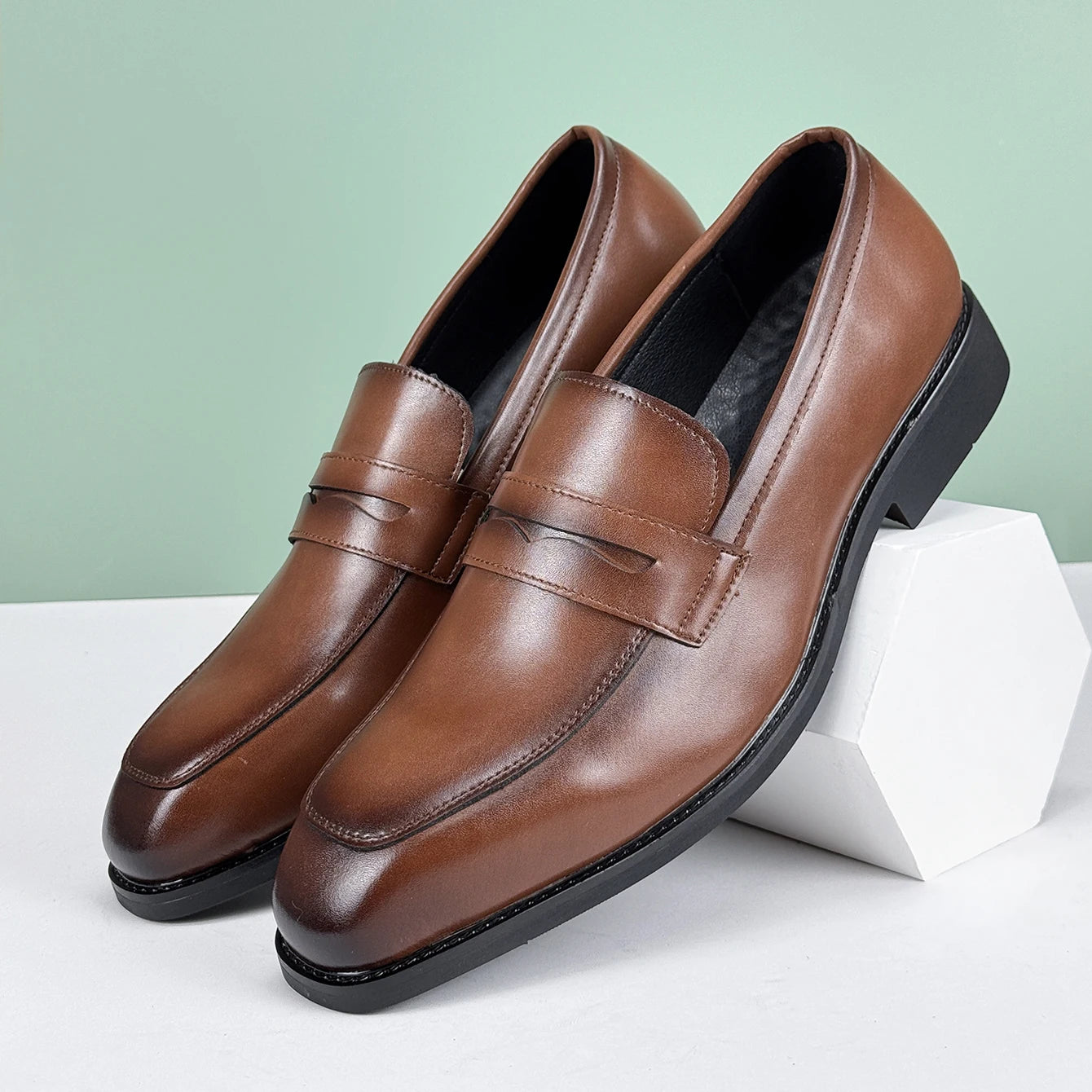 New Casual Leather Shoes Men's Business Formal Casual Loafers Non-Slip Wear-Resistant Men's Shoes Office British Style Youth Graduation Ceremony Lazy Slip-On Beanie Shoes Square Toe Large Size Brown Banquet Party Wedding