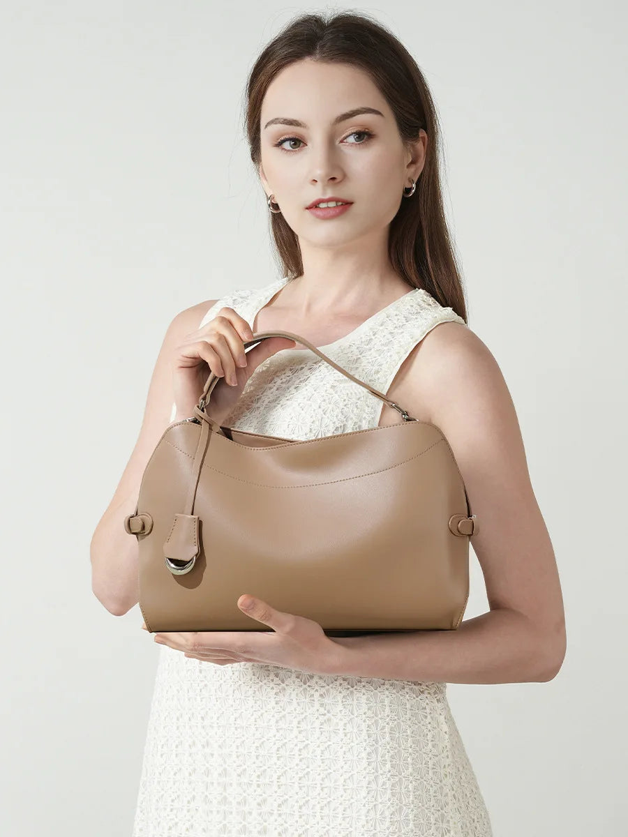 New women's niche high-end handbag for spring and summer office workers, large capacity women's commuting handbag