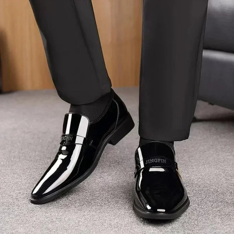 Men's Leather Shoes Business Shoes Bright Leather Oxford Shoes Lacquer Pointed Toe Male Loafers Slip on Designer Men Dress Shoe