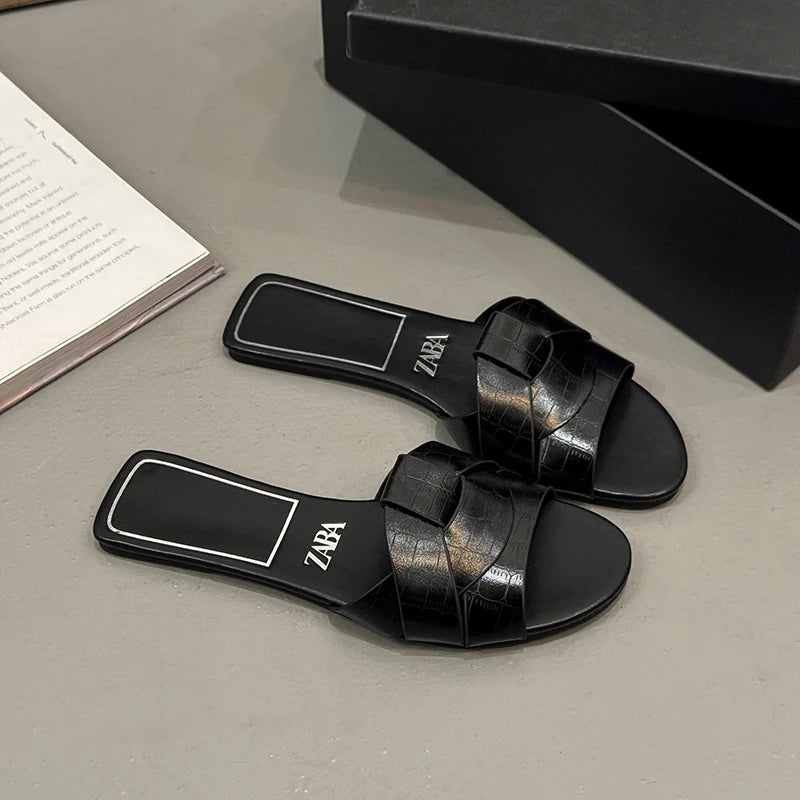 Flat Slippers Casual Shoes Woman  Trend Luxury Summer Elegant Dresses Sandals Beach Designer House Round Toe Brand Bathroom