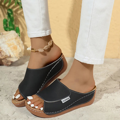 Open Toe Women's Wedge Sandals White 2025 Summer Fashion Breathable Comfortable Fish Mouth Sandals Med Heel Beach Shoes Slides