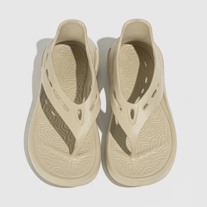 Women's Sport Sandals Summer Flat Flip-Flops Comfortable Casual Slip-On Slippers Lightweight Platform Hollow Design Flip-flops