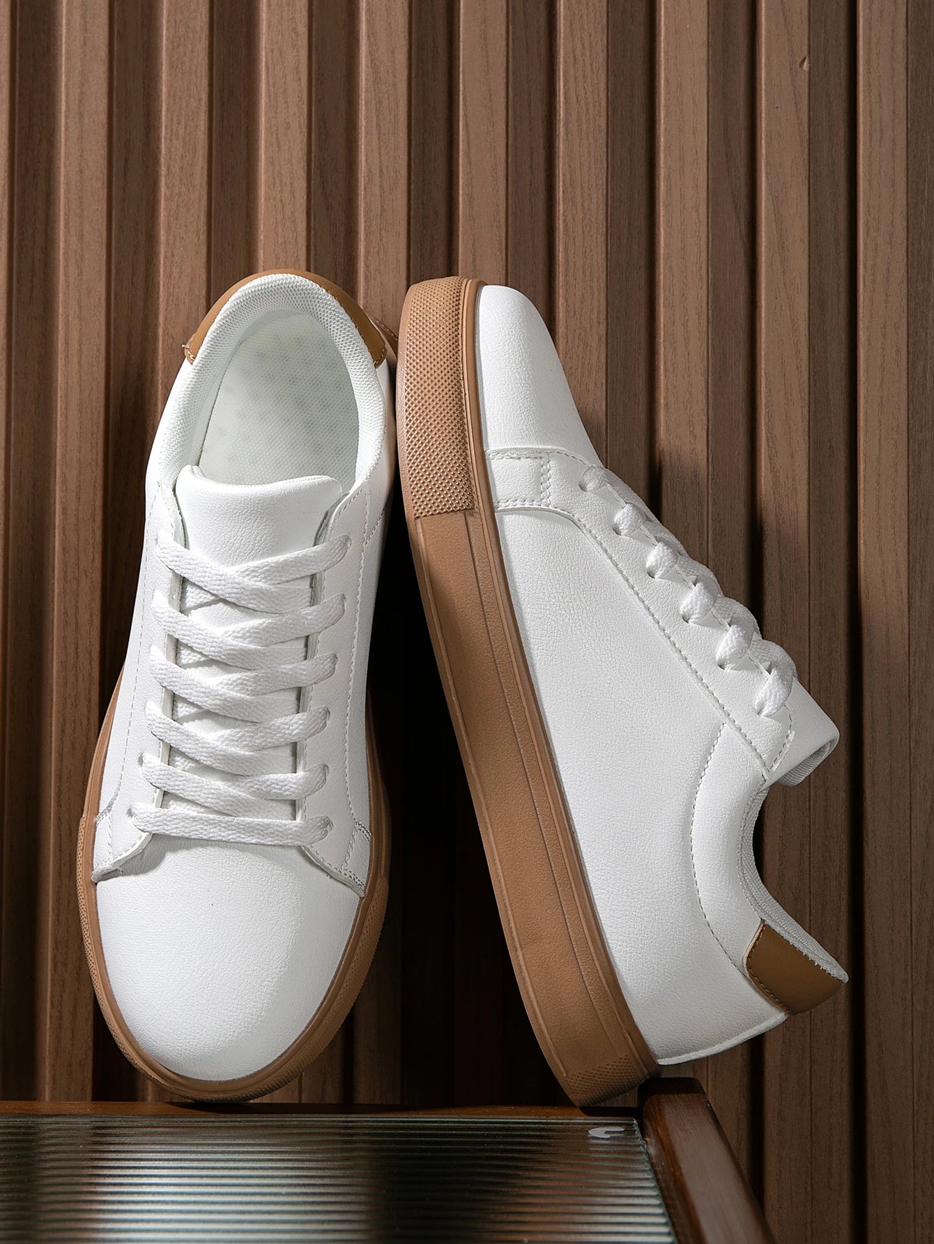 Men's Normcore Style Front Strap Sports Outdoor Skateboard Shoes, Fashionable Contrasting White Sneakers, White Shoes, Versatile Outdoor Shoes for Students
