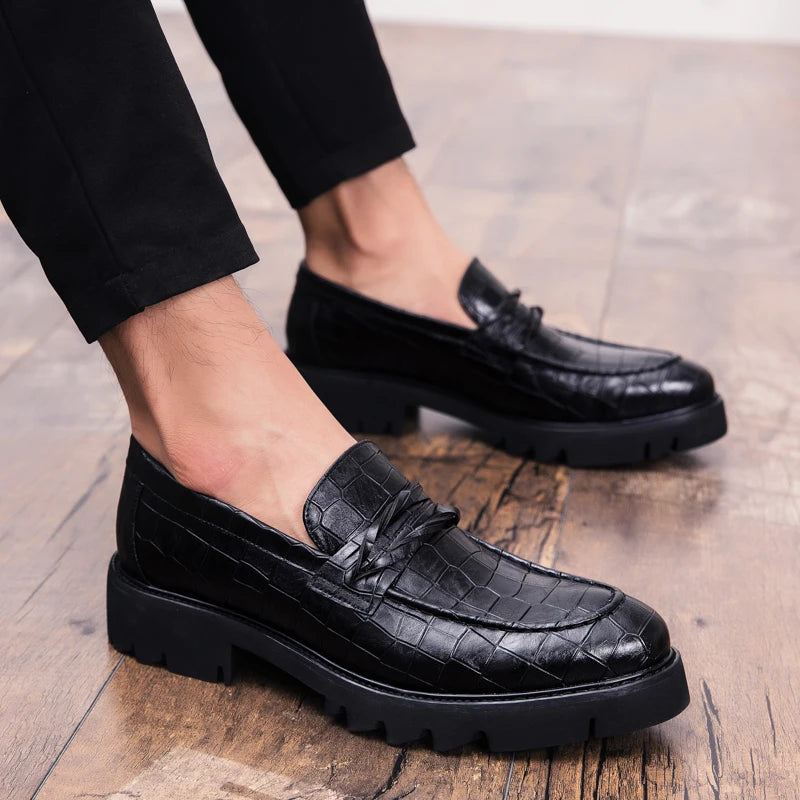 High Quality Thick Soled Business British Wedding Social Leather Shoes Men’s Dress Shoes Trend Formal Shoes Men Loafers 2025