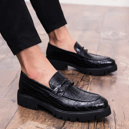 High Quality Thick Soled Business British Wedding Social Leather Shoes Men’s Dress Shoes Trend Formal Shoes Men Loafers 2025