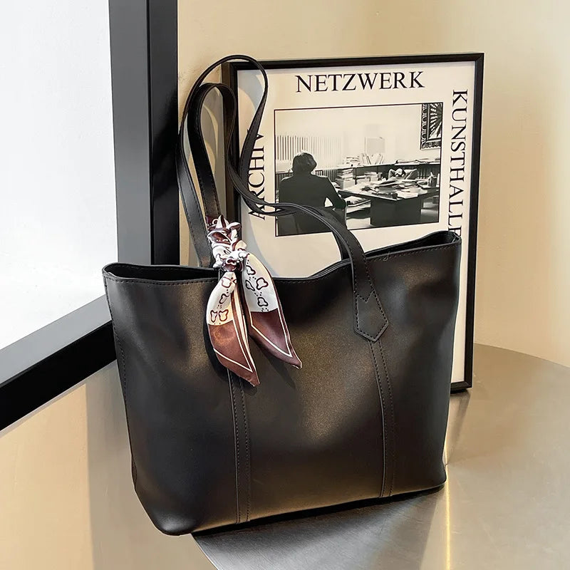 Women's Bag New Summer Black Handbag Large Capacity Shoulder Bag Niche Commuter Woman Bag Tote Bags Women Handbags bolsa