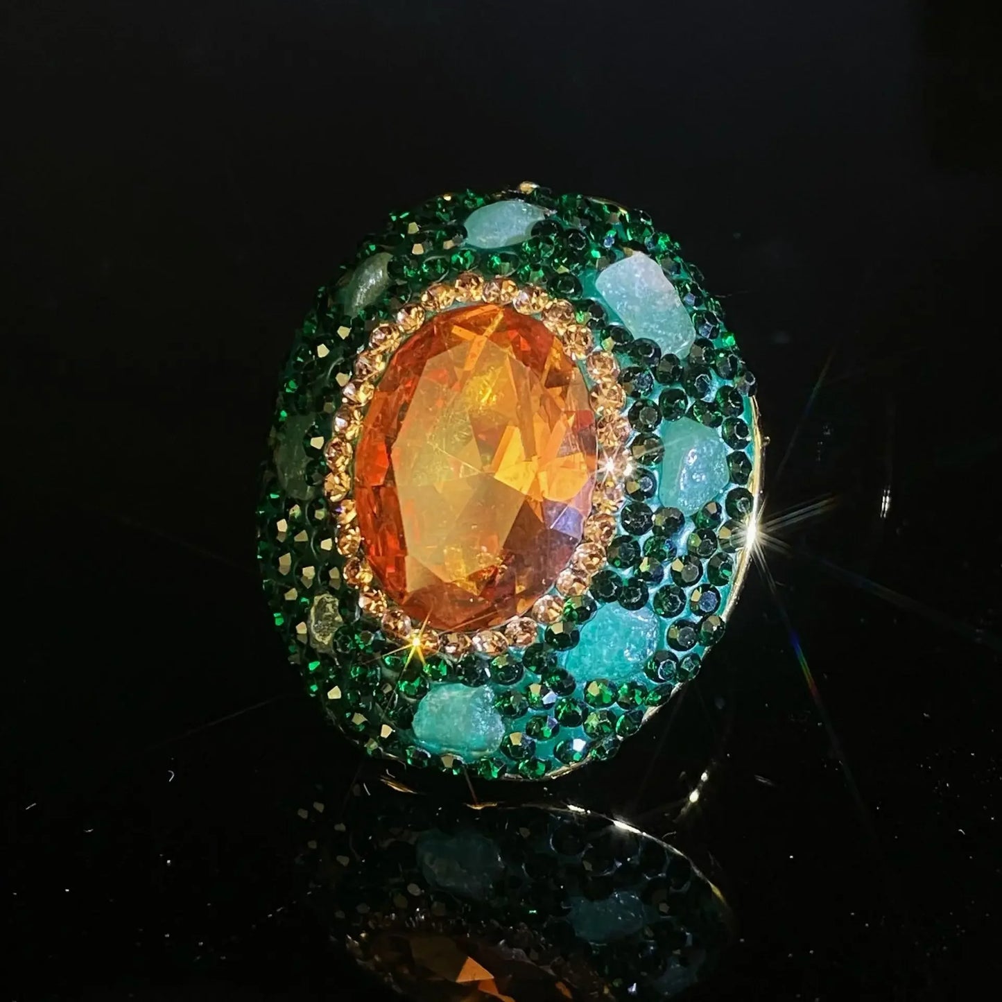 Color Changing Stone Zultainite Natural Tourmaline Edging Finger Rings for Women Sudan Crystal Peacock Green Design Jewelry
