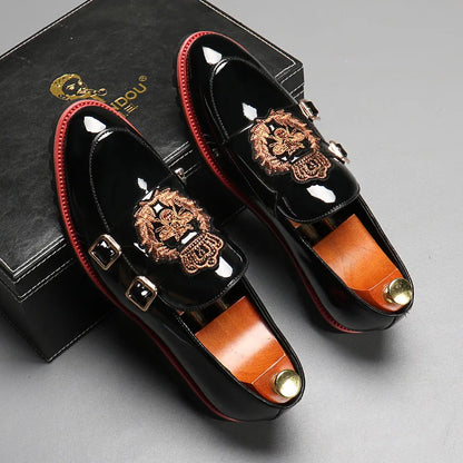 Men's Casual Leather Shoes Fashion Embroidery Men British Style Monk Shoes Mens Slip-on Outdoor Flats