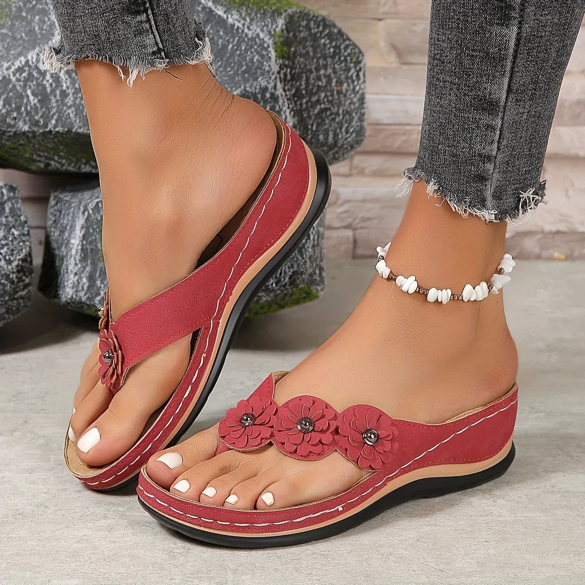 Floral Beach Flip-Flops for Women - Comfy Slip-On Summer Slides, Versatile Casual Outdoor Footwear