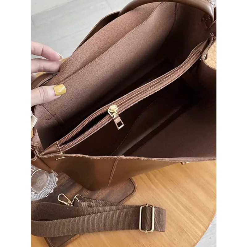 Korean -Style Retro Brown Bag,Briefcase - Like Large Capacity,Single Shoulder Crossbody Handbag, Trendy Commute & Casual Choice