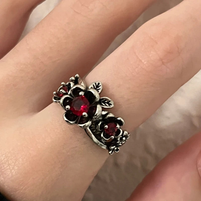 Vintage Bohemian Flower Red Crystal Rings for Women Gorgeous Charming Silver Colour Wedding Engagement Christmas Gift