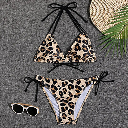 1 Set  Women Swimsuit  Padded  Three-point  Stretchy  Beautiful Floral Print Bikini Set  for Swimming Pool