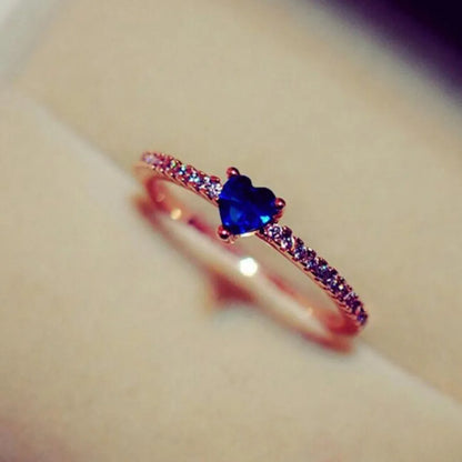 New Simple Cute Female Blue Crystal Stone Ring Ladies Engagement Ring Luxury Heart Shaped Zirconia Ring Couple Gift Accessories