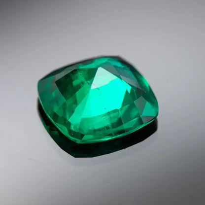 Emerald Square Cushion Shape  Green ColorLab Grown Gemstone for Diy Jewelry Rings Pendants Making Material