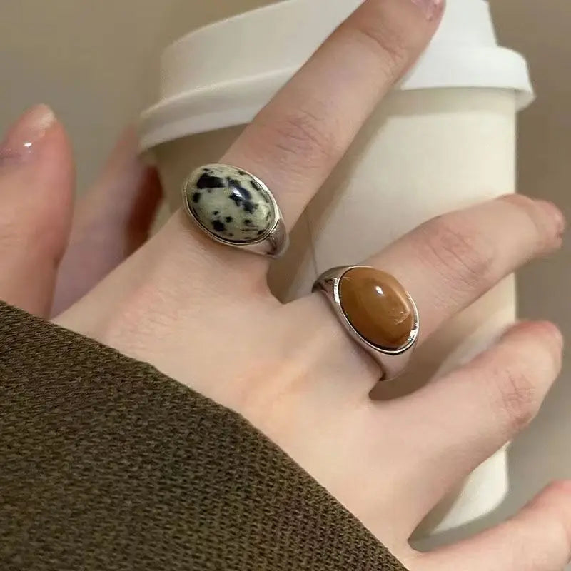1Pc Vintage Ring for Ladies Simple Brown Stone Ring Light and Luxurious Irregular Circular Opening Ring Exquisite Jewelry Gifts
