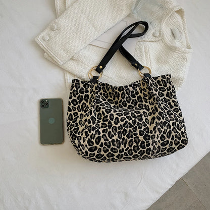 New Fashion Tote Bags Shopping and Travel Canvas Bags Women Popular Handbags Large Capacity Leopard Shoulder Bags