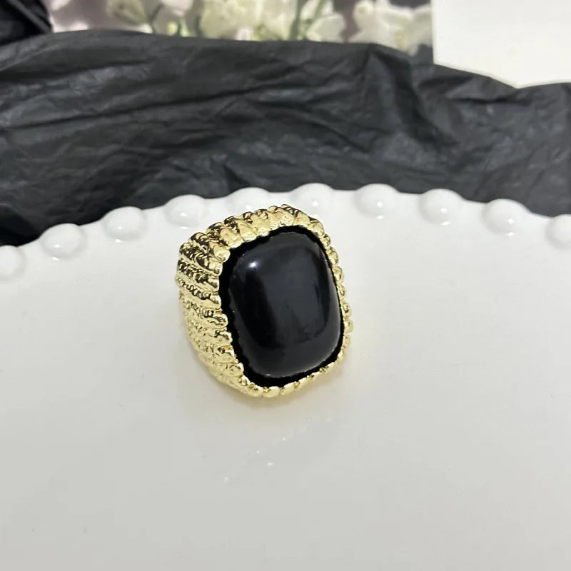 Vintage Geometric Metal Square Natural Stone Ring For Women Exaggerated Trendy Finger Jewelry Party Accessories