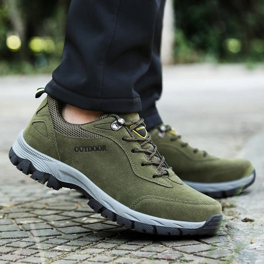 Autumn And Winter Hiking Shoes Men's Non-Slip Thick Sole Men's Travel Sports And Casual Shoes Outdoor Men's Shoes Large Size