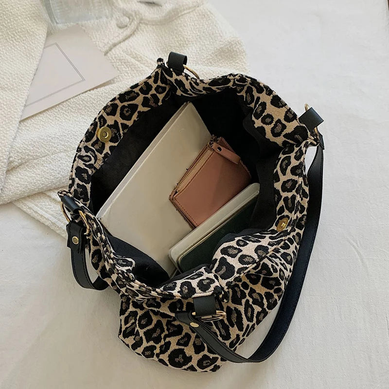 New Fashion Tote Bags Shopping and Travel Canvas Bags Women Popular Handbags Large Capacity Leopard Shoulder Bags