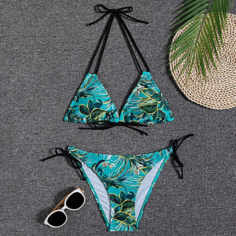 1 Set  Women Swimsuit  Padded  Three-point  Stretchy  Beautiful Floral Print Bikini Set  for Swimming Pool