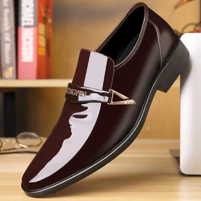 Men Lacquer Leather Shoes Men Business Leather Shoes Korean Edition British Pointed Set Men Leather Shoes