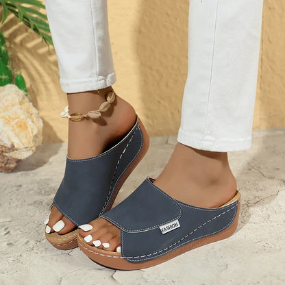 Open Toe Women's Wedge Sandals White 2025 Summer Fashion Breathable Comfortable Fish Mouth Sandals Med Heel Beach Shoes Slides