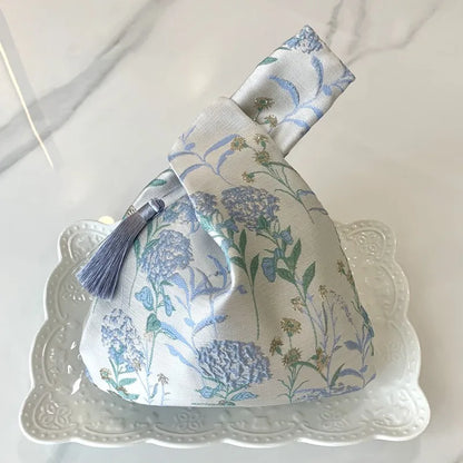 Chinese Style Embroidered Shoulder Bag Elegant Handbag Retro Small Square Bag Wedding Party Luxury Designer Women Evening Clutch