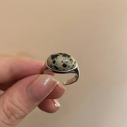 1Pc Vintage Ring for Ladies Simple Brown Stone Ring Light and Luxurious Irregular Circular Opening Ring Exquisite Jewelry Gifts