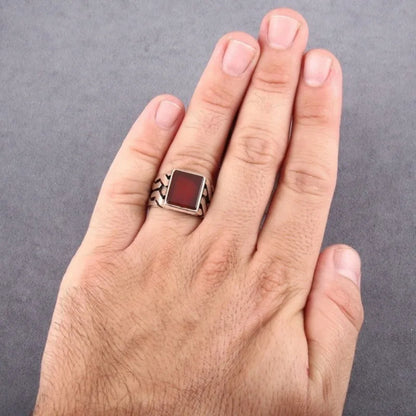 New red glass stone ring fashionable retro men's and women's fashion accessories