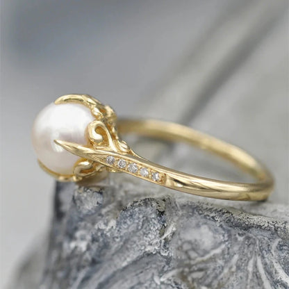 Huitan Imitation Pearl Rings for Women Newly Designed Luxury Wedding Band Accessories Exquisite Gift Temperament Female Jewelry