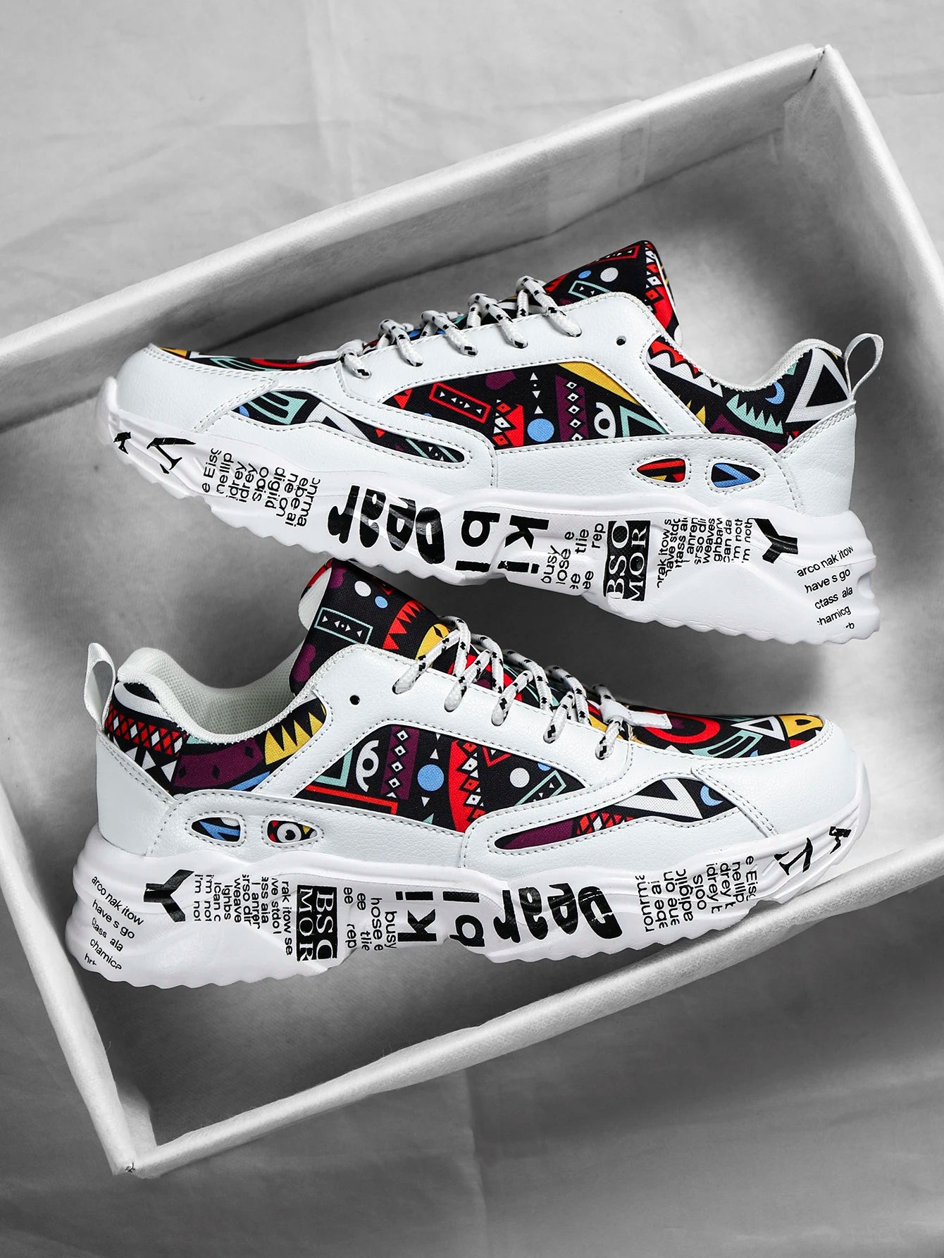 Men's Fashionable and Trendy Random Graffiti Contrasting Letter Stickers Dad Shoes, Comfortable Daily Versatile Casual Couple Sneakers