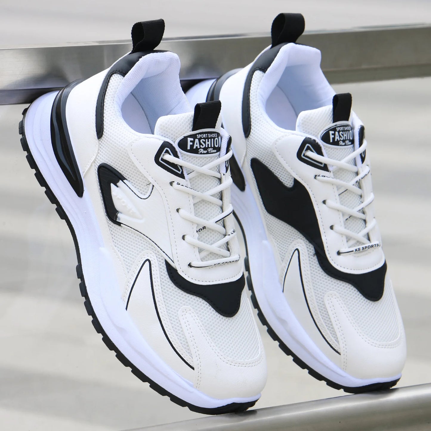 2025 Men's Casual Shoes Fashionable Breathable Sports Wear-resistant Running Shoes Outdoor Walking Training Tennis Shoes