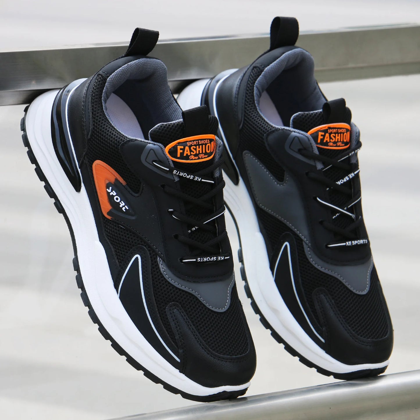 2025 Men's Casual Shoes Fashionable Breathable Sports Wear-resistant Running Shoes Outdoor Walking Training Tennis Shoes