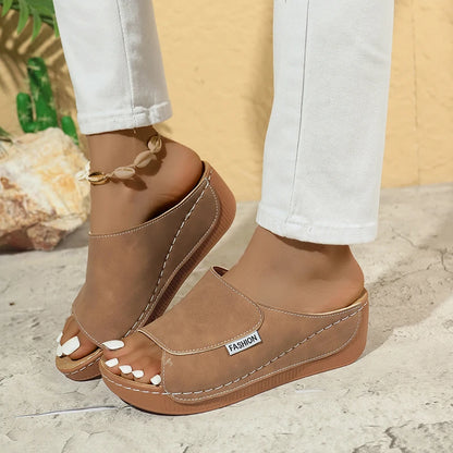 Open Toe Women's Wedge Sandals White 2025 Summer Fashion Breathable Comfortable Fish Mouth Sandals Med Heel Beach Shoes Slides