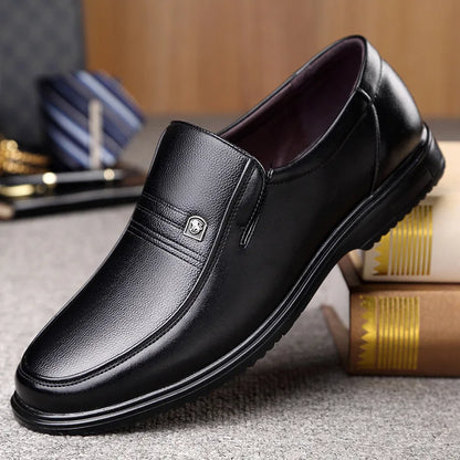 Genuine Leather Handmade Shoes Men Loafers Slip On Business Casual Shoes Classic Soft Leather Hombre Breathable Men Shoes Flat