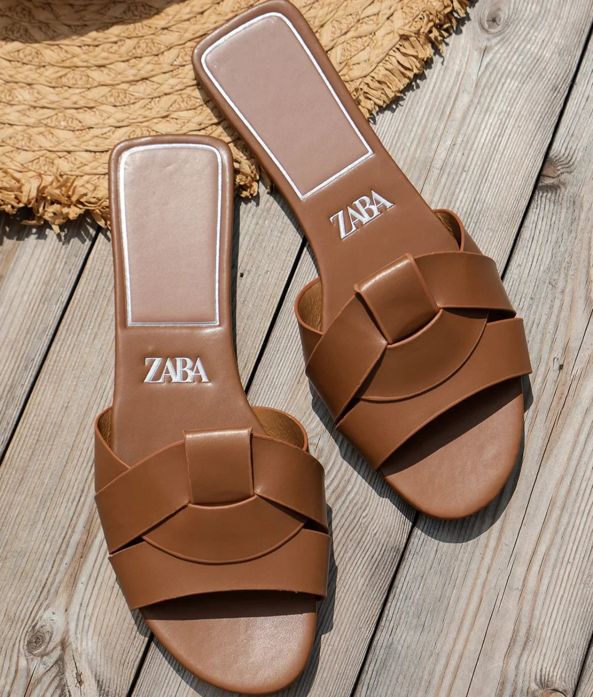 Flat Slippers Casual Shoes Woman  Trend Luxury Summer Elegant Dresses Sandals Beach Designer House Round Toe Brand Bathroom