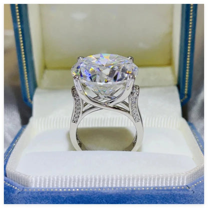 Solitaire Green 20Ct D Color Moissanite Diamond Ring 925 Sterling Silver Party Wedding Band Rings for Women Engagement Jewelry