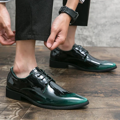 Men Mirror Face Oxfords Shoes Luxury Designer Formal Shoes Patent leather Pointed Shoes Lace-Up Business Dress Green Mocasines