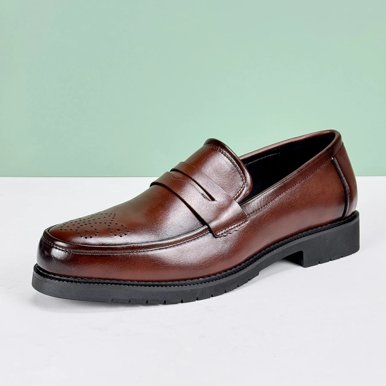 Men's Formal Leather Shoes British Style Oxford Loafers Round Toe Breathable Non-Slip Business Dress Wedding Office Casual Shos
