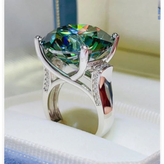 Solitaire Green 20Ct D Color Moissanite Diamond Ring 925 Sterling Silver Party Wedding Band Rings for Women Engagement Jewelry
