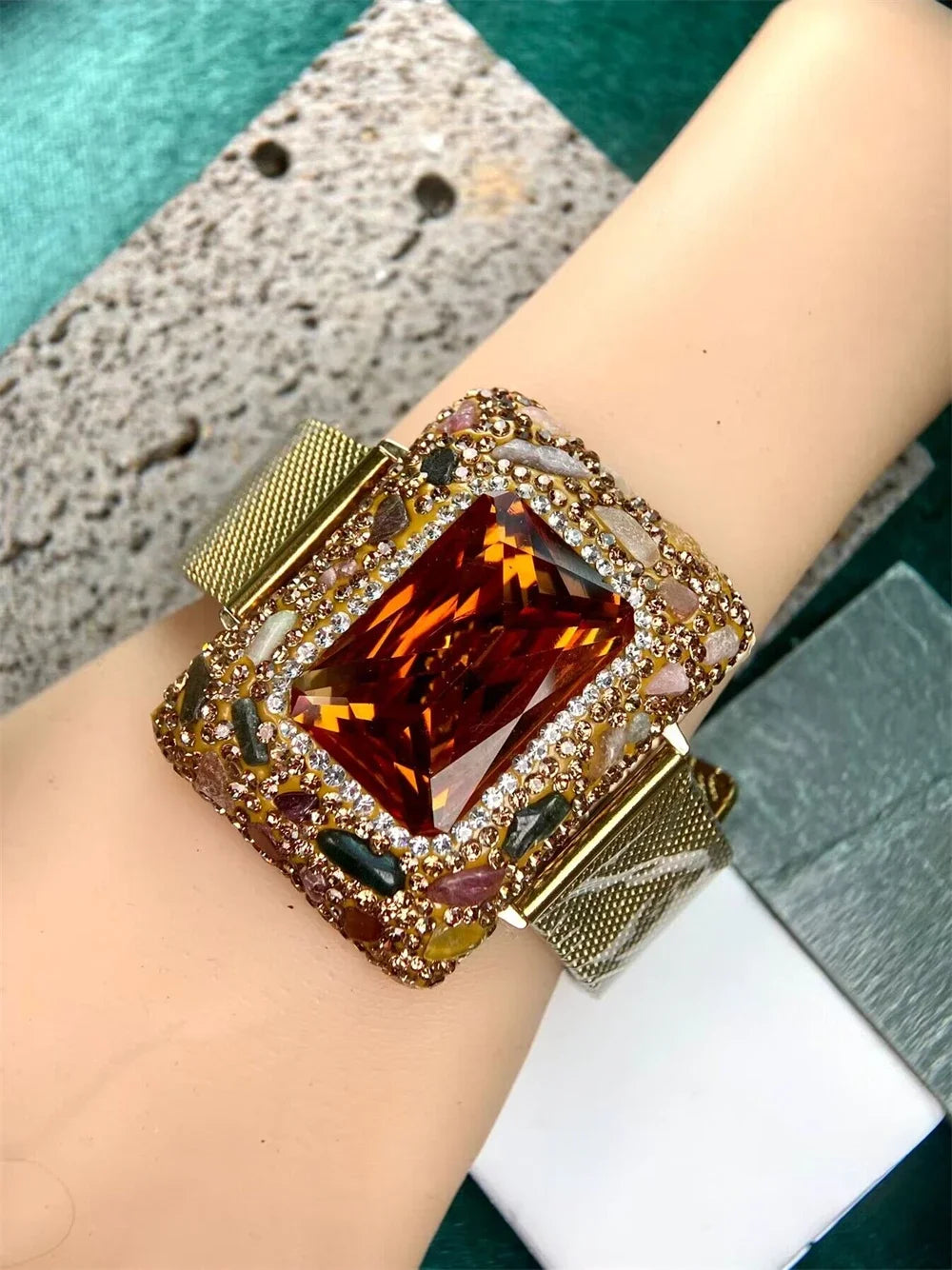 Color-changing Sudan Stone Nartual Tourmaline Stainless Steel Belt Bracelet Zultanite Quartz Bangle Exquisite Women Jewelry