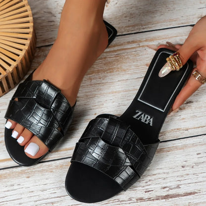Flat Slippers Casual Shoes Woman  Trend Luxury Summer Elegant Dresses Sandals Beach Designer House Round Toe Brand Bathroom