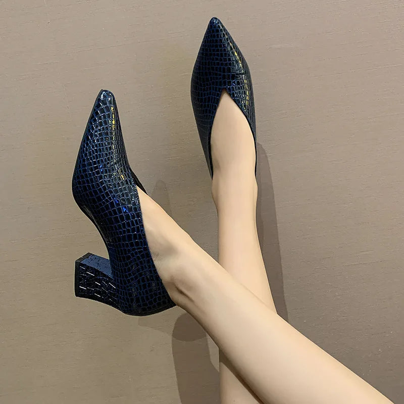 Vintage black Soft Leather Shallow Pointed Toe Thick Heel Women's Flats 2024 New Spring Summer High Heel Versatile High Shoes