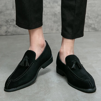 Men's Loafers Brand Suede Leather Shoes Vintage Slip-on Classic Casual Men Driving Shoes Wedding Male Dress Shoes Tassel pointed