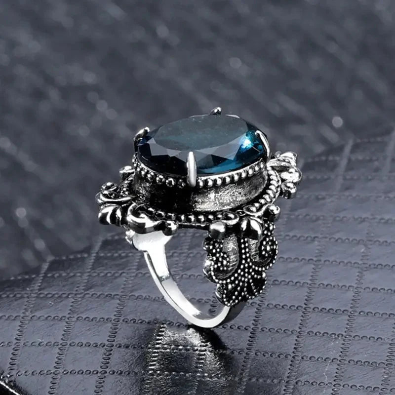Huitan Carved Pattern Vintage Women Rings with Oval Blue CZ Stone Retro Female Rings for Party Chic Anniversary Gift New Jewelry