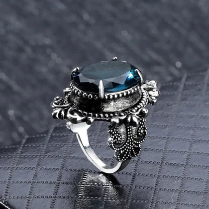 Huitan Carved Pattern Vintage Women Rings with Oval Blue CZ Stone Retro Female Rings for Party Chic Anniversary Gift New Jewelry